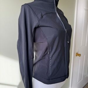 Lululemon Lightweight UVP Run Jacket